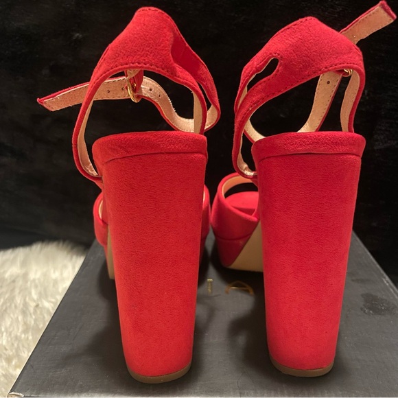 Red Platform Heels - Picture 5 of 7